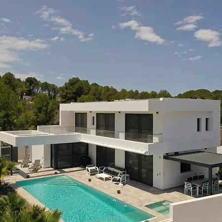 Luxury Felicita Villa *